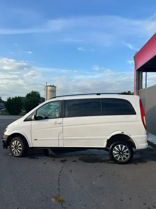 Mercedes-Benz Viano 2008 photo 3