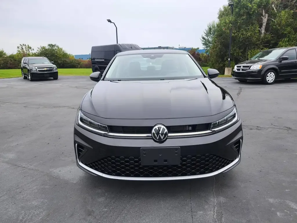 Volkswagen Jetta 2026 photo 2