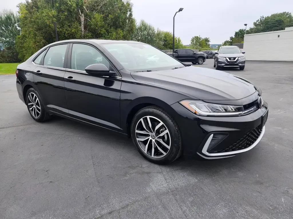 Volkswagen Jetta 2026 photo 3