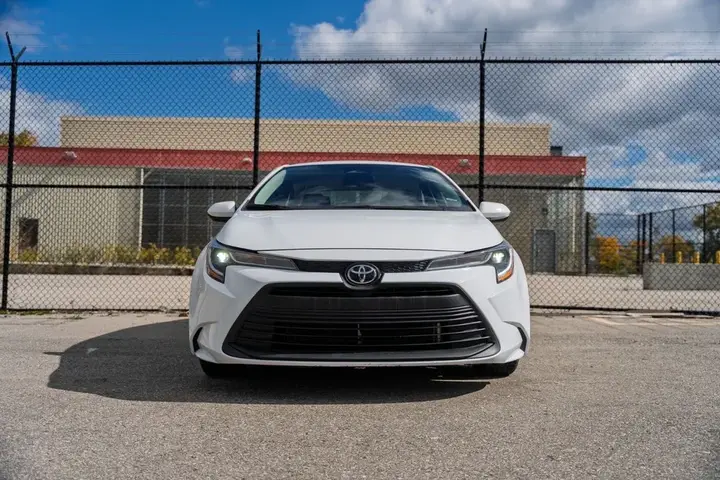 Toyota Corolla 2025 photo 2
