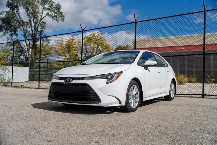 Toyota Corolla 2025 photo 4