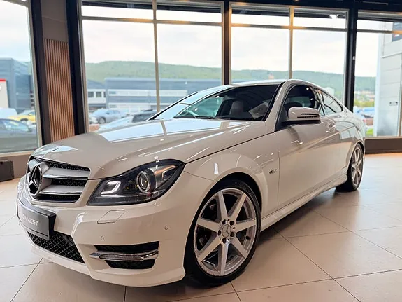Mercedes-Benz C180 2012 photo 3