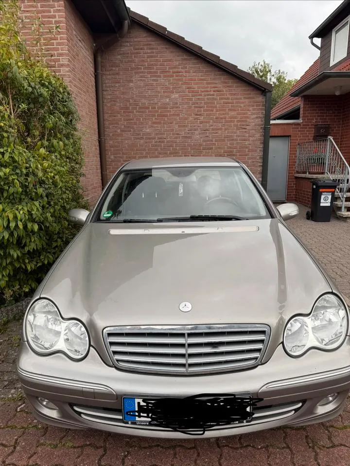 Mercedes-Benz C 180