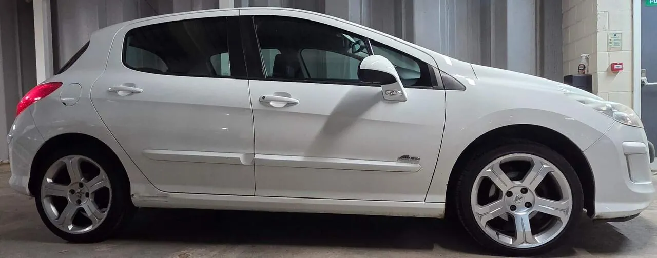 Peugeot 308 2010 photo 4