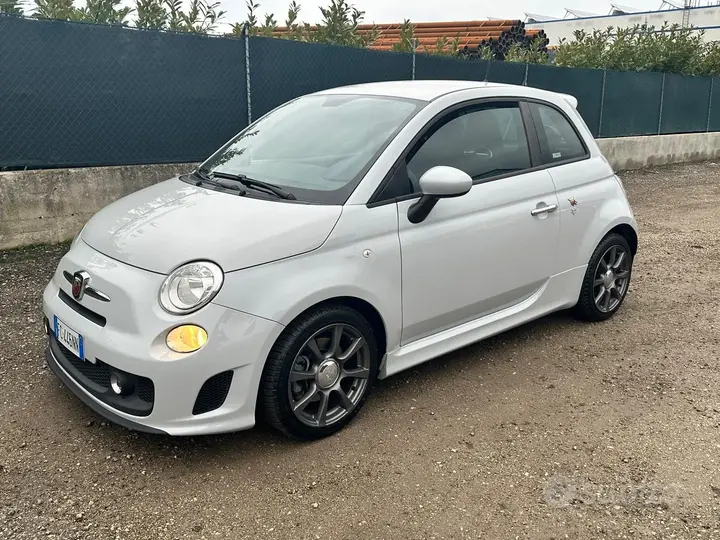 Abarth 595 2016 photo 3