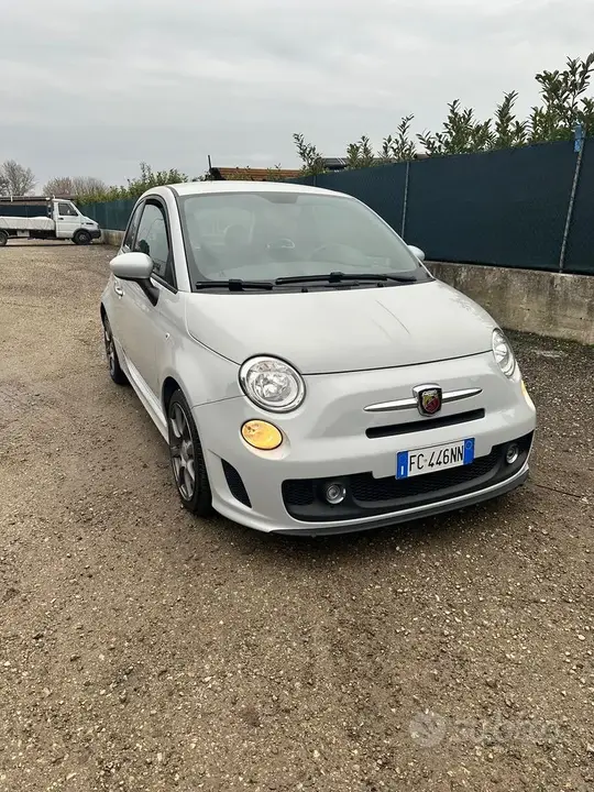 Abarth 595 2016 photo 2