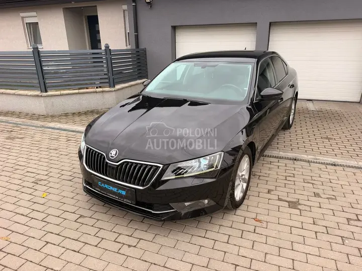 Skoda Superb 2016 photo 2