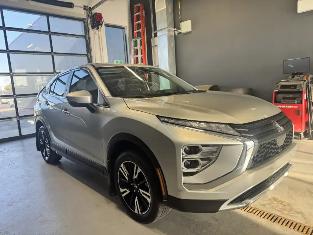 Mitsubishi Eclipse Cross 2024 photo 3