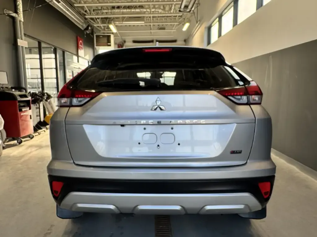 Mitsubishi Eclipse Cross 2024 photo 5