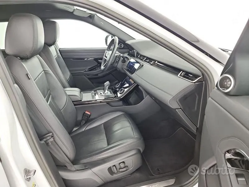 Land Rover Range Rover Evoque 2022 photo 3