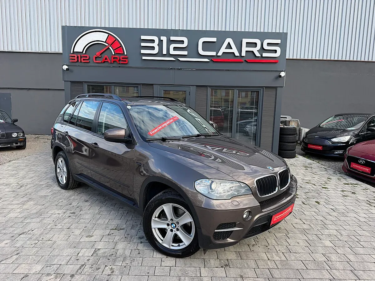 BMW X5 2011 photo 2