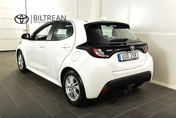 Toyota Yaris 2023 photo 3