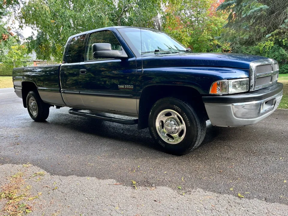 Dodge 2500 2000 photo 2
