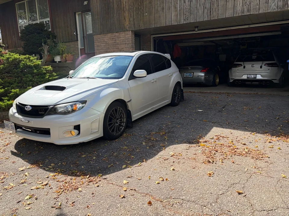 Subaru Wrx 2011 photo 2