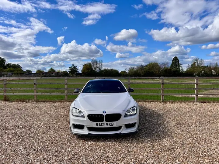 BMW 6 Series 2012 photo 2