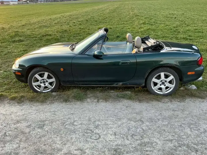 Mazda Mx-5 2000 photo 2