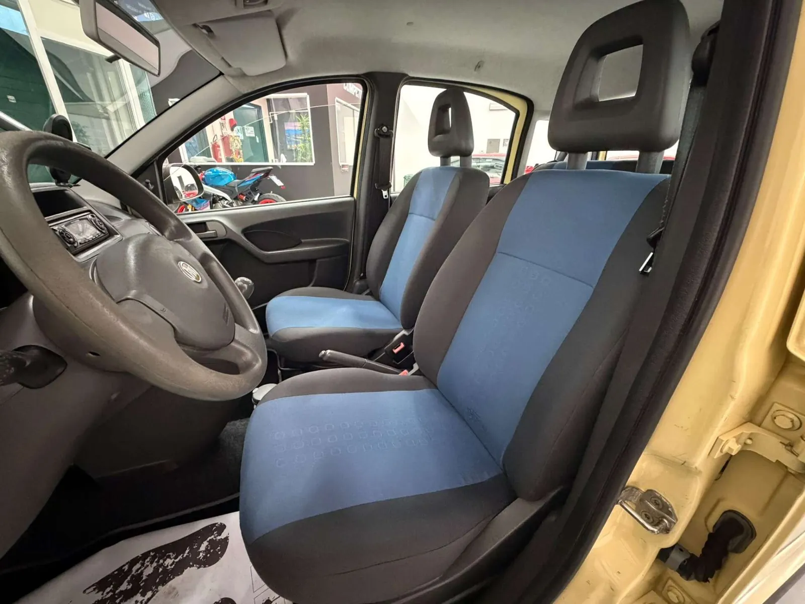 Fiat Panda 2011 photo 4