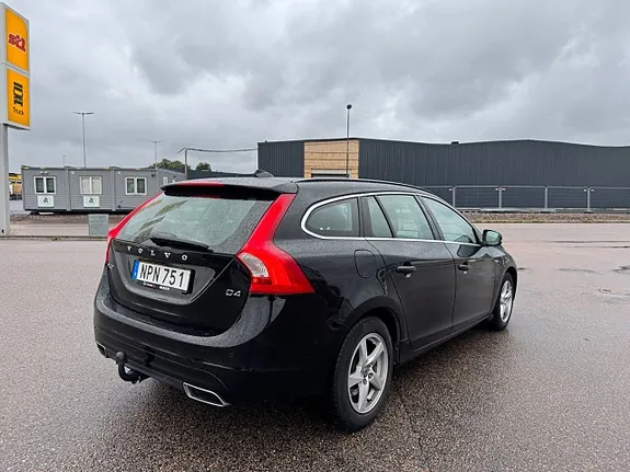 Volvo V60 2015 photo 5