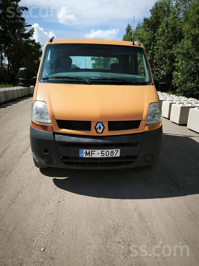 Renault Master 2005 photo 2