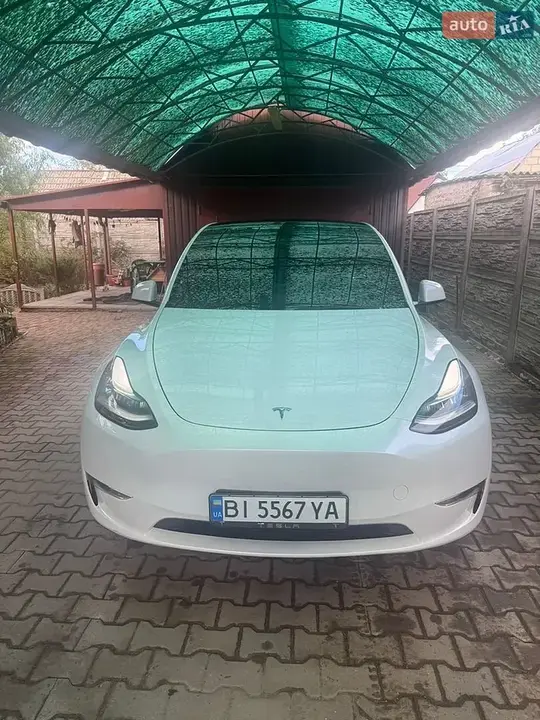 Tesla Model Y