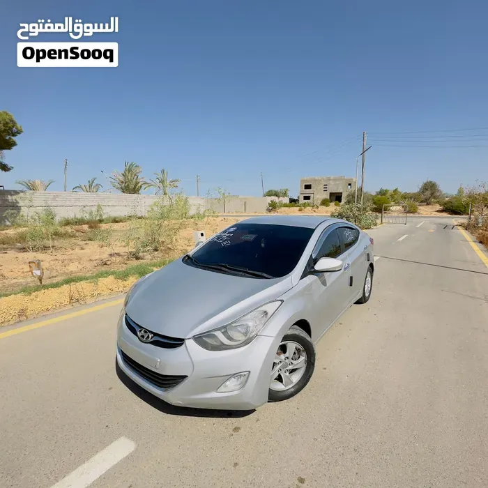 Hyundai Elantra 2012 photo 3