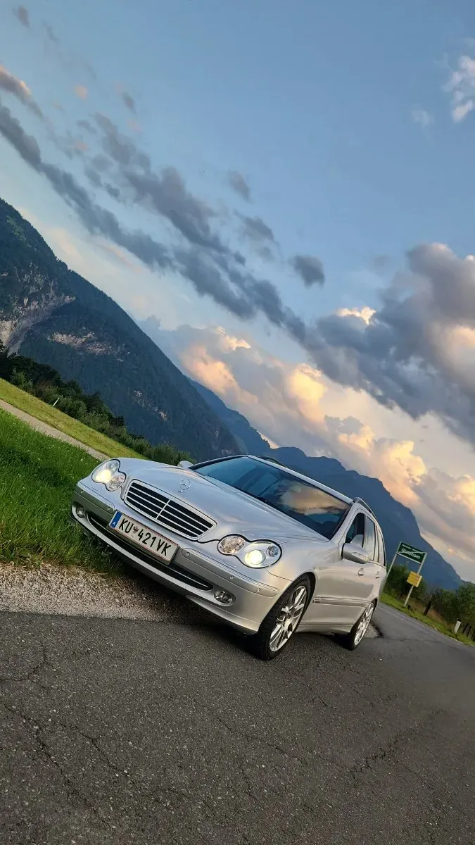 Mercedes-Benz C-Class 2003 photo 3
