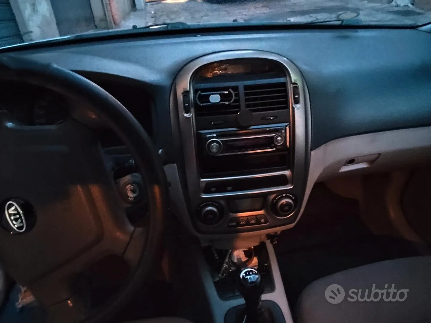 Kia Cerato 2006 photo 2