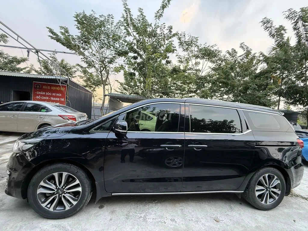 Kia Sedona 2018 photo 4