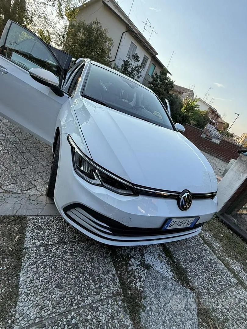 Volkswagen Golf 2021 photo 2