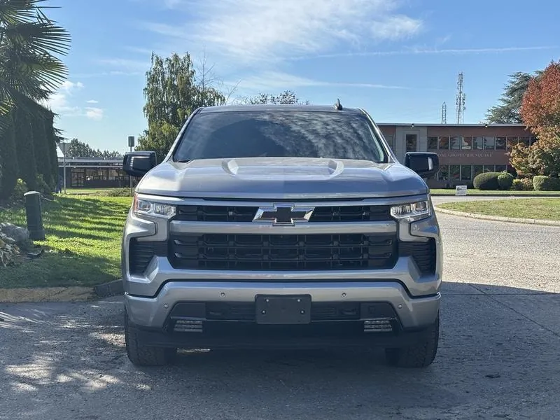 Chevrolet Silverado 1500 2024 photo 3