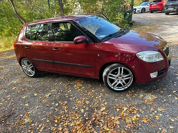 Skoda Fabia 2008 photo 3