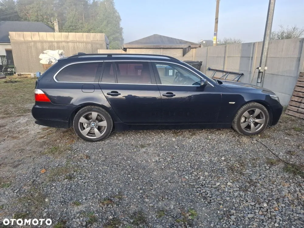 BMW Seria 5 2006 photo 3
