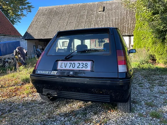 Renault 5 1988 photo 5