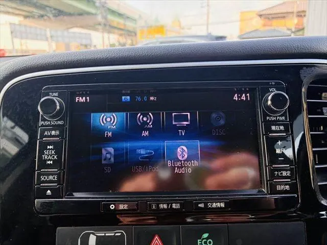 Mitsubishi Outlander Phv 2016 photo 5