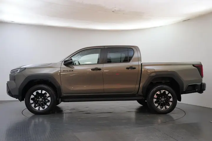 Toyota Hilux 2026 photo 2