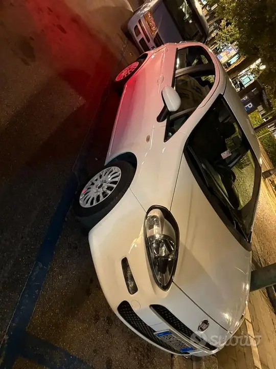 Fiat Punto Evo 2013 photo 2