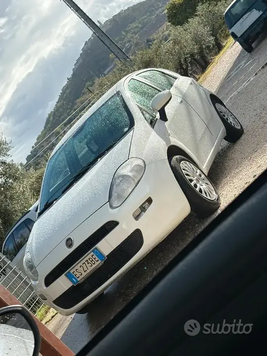 Fiat Punto Evo 2013 photo 3