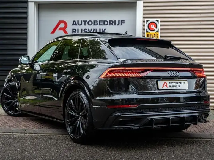Audi Q8 2022 photo 3