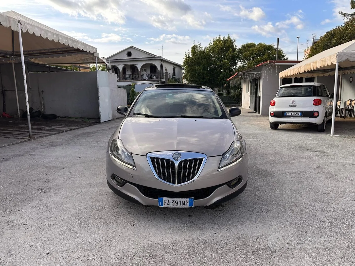 Lancia Delta 2010 photo 2