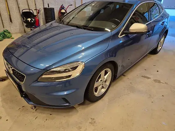 Volvo V40 2017 photo 2