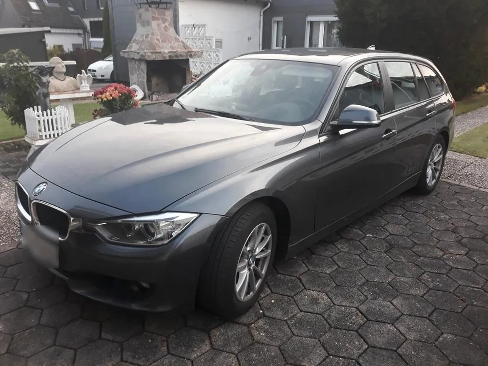 BMW 320I