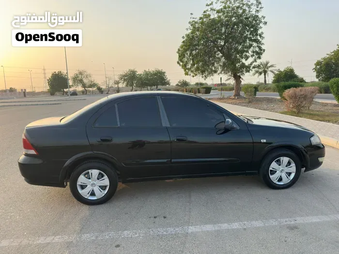 Nissan Sunny 2010 photo 3