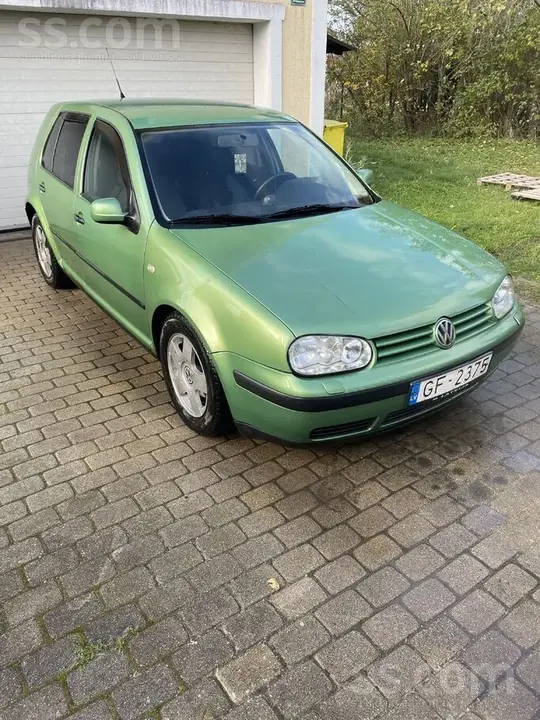 Volkswagen Golf 4 2000 photo 2