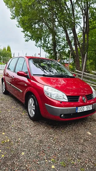 Renault Scenic 2004 photo 2