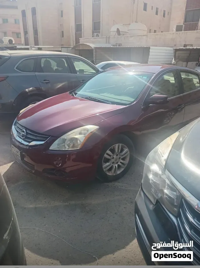 Nissan Altima 2010 photo 3