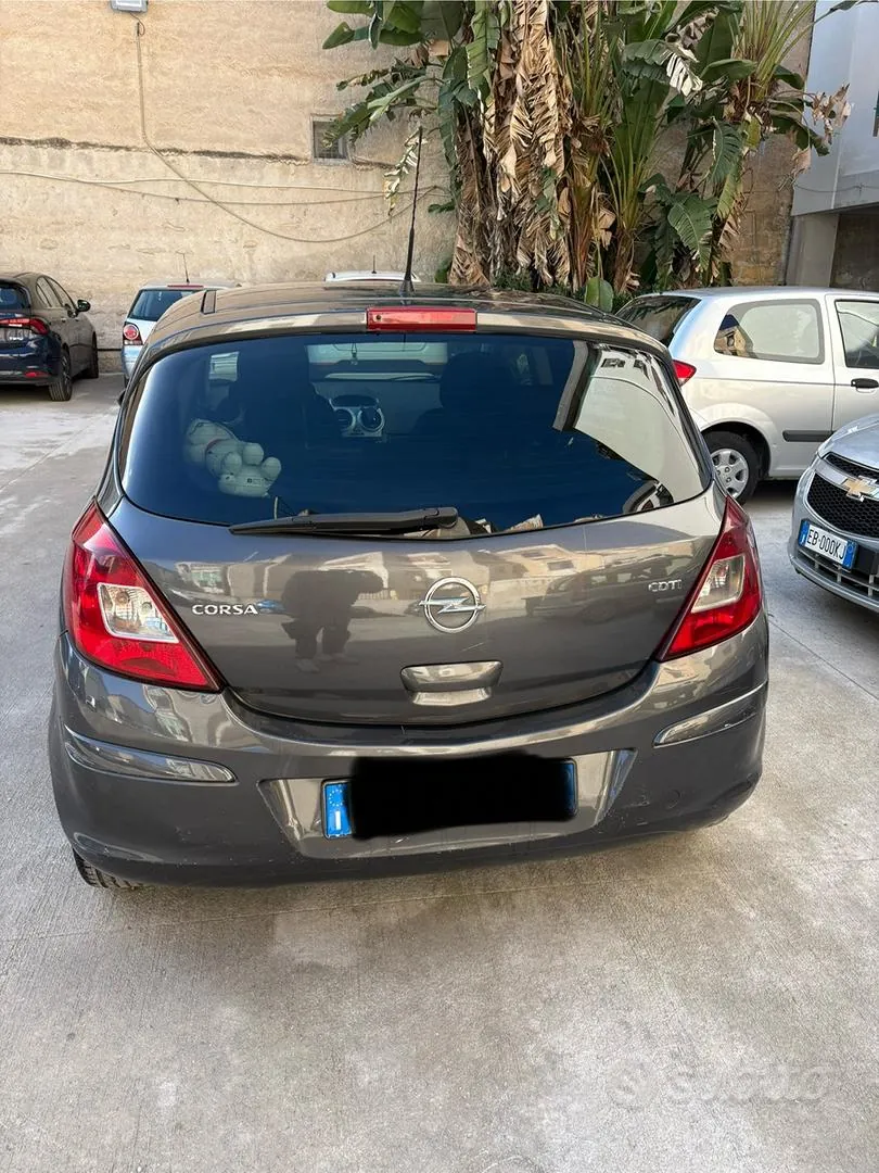 Opel Corsa 2011 photo 3
