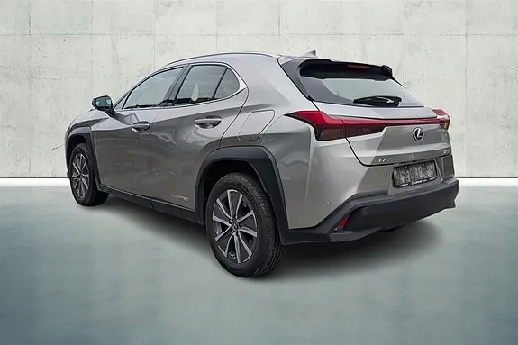 Lexus Ux300E 2022 photo 3