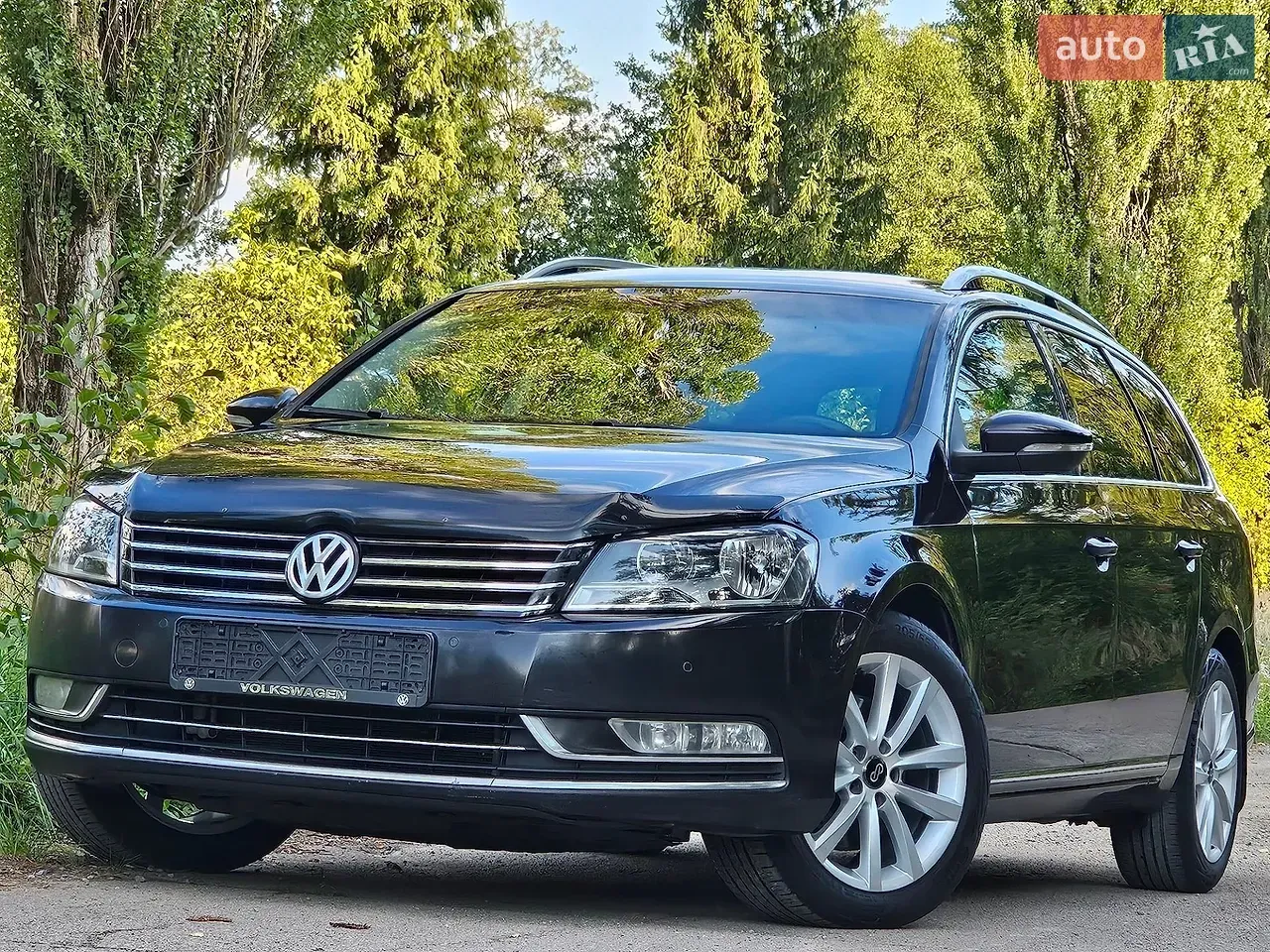 Volkswagen Passat 2012 photo 2