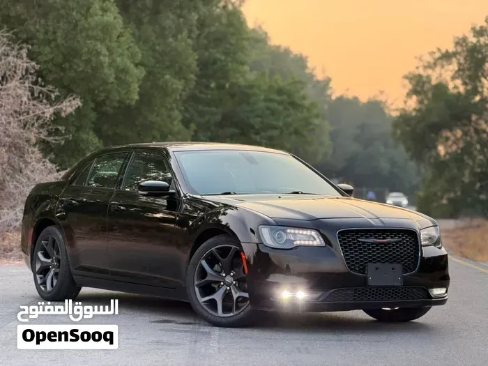 Chrysler 300S 2021 photo 3