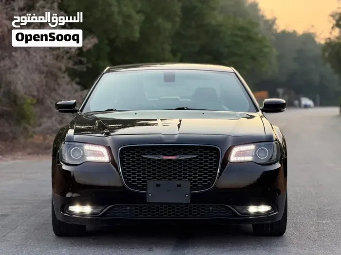 Chrysler 300S 2021 photo 2